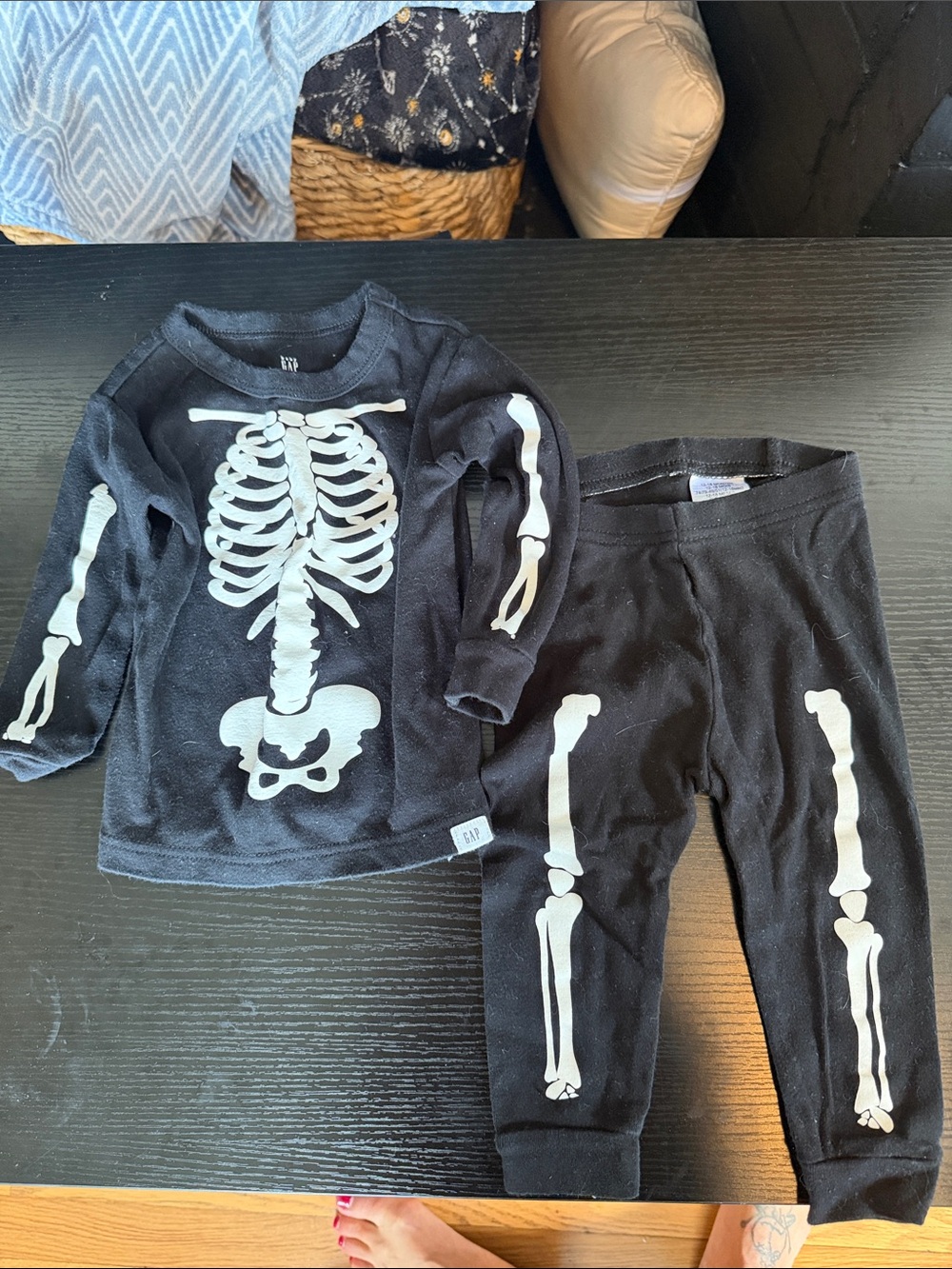 GAP Black Kids Skeleton Pajama Set with White Bone Print